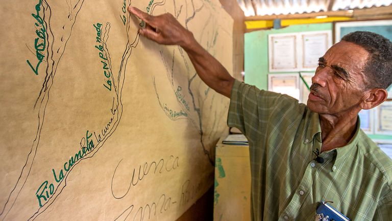 Don Filo vive en Los Guineos, sección de Peralvillo, Yamasá.