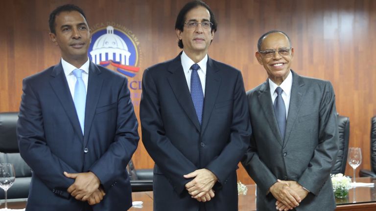 Ministro Montalvo posesiona a los directores DIGEIG y DIGEPEP.