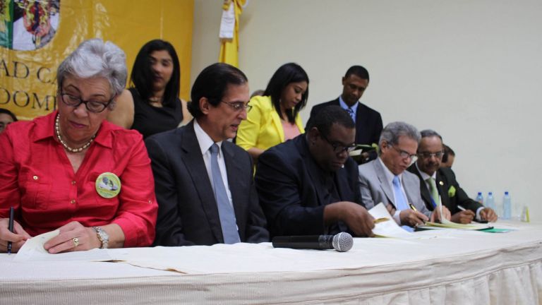 Firma de convenio