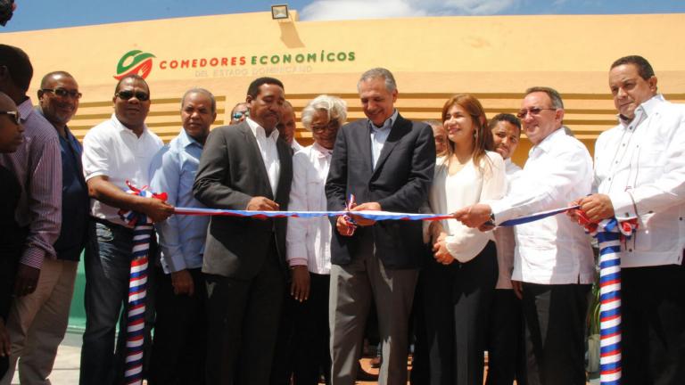 JR Peralta corta cinta inauguración 
