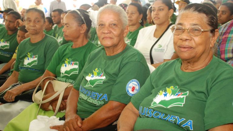 Alfabetizados de Quisqueya Aprende Contigo